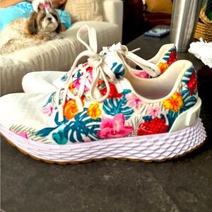 No Bull all day ripstop women's size 8 floral white tennis shoes